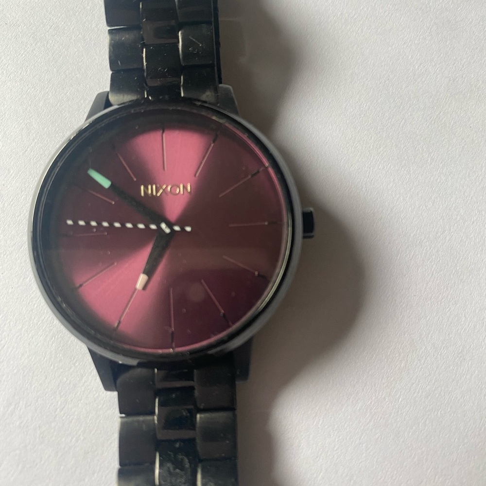 Nixon women’s watch “ pink “ face - Picture 2 of 7